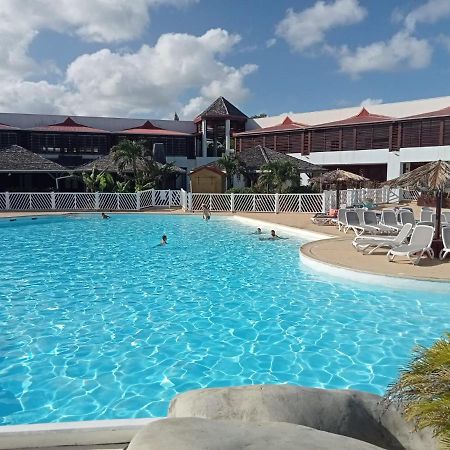 Le Petit Eden - Residence 3 Etoiles - Piscine Et Plage "Le Manganao" Saint-Francois  Exterior foto